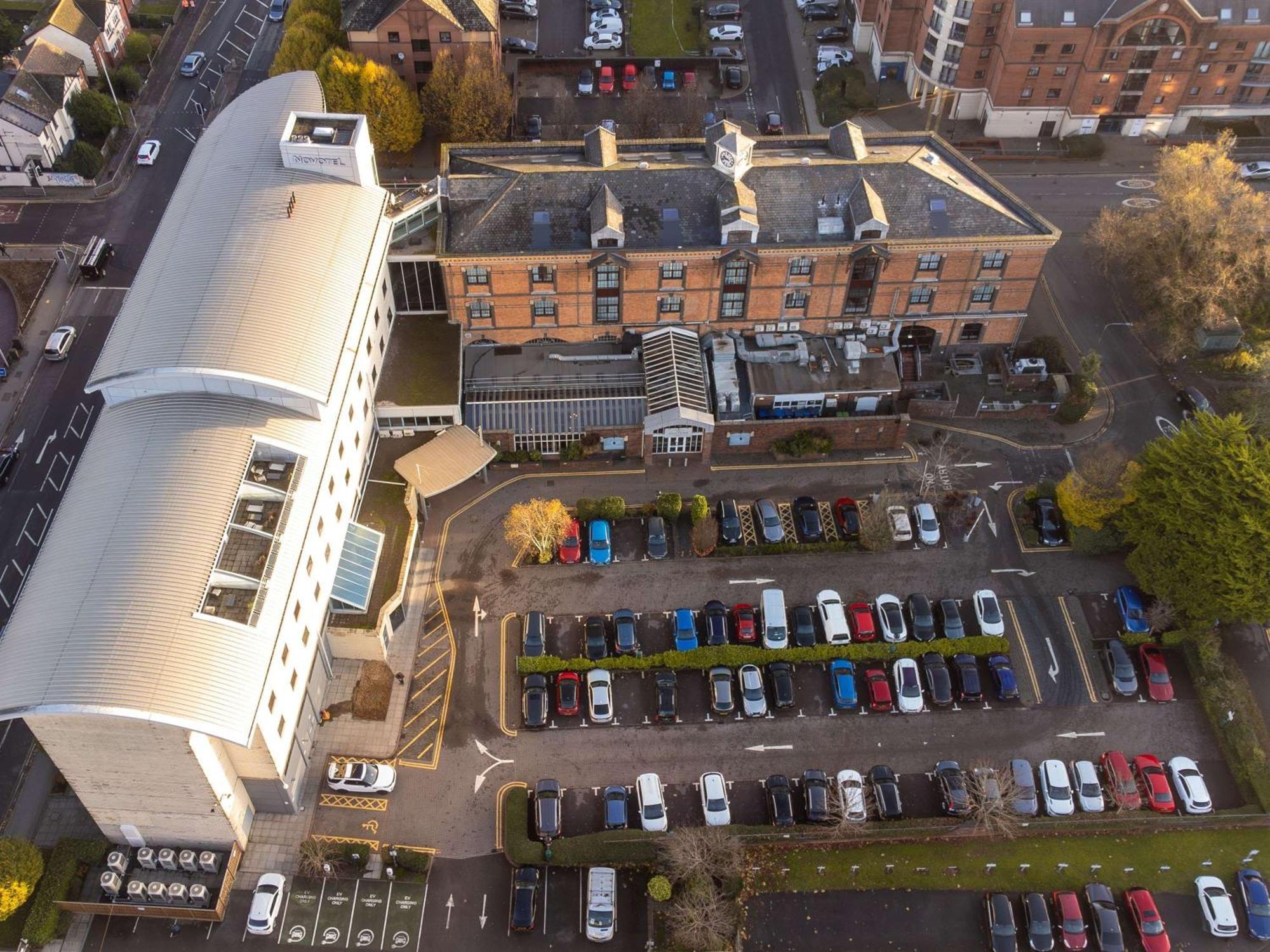 Novotel Cardiff Centre Exterior photo