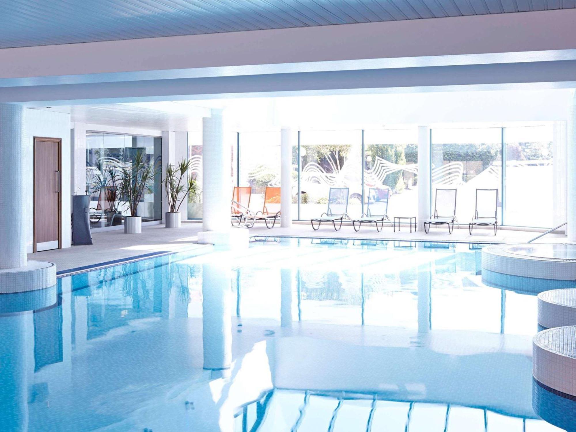 Novotel Cardiff Centre Exterior photo